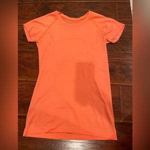 lululemon swiftly tech short sleeve orange soda size 6